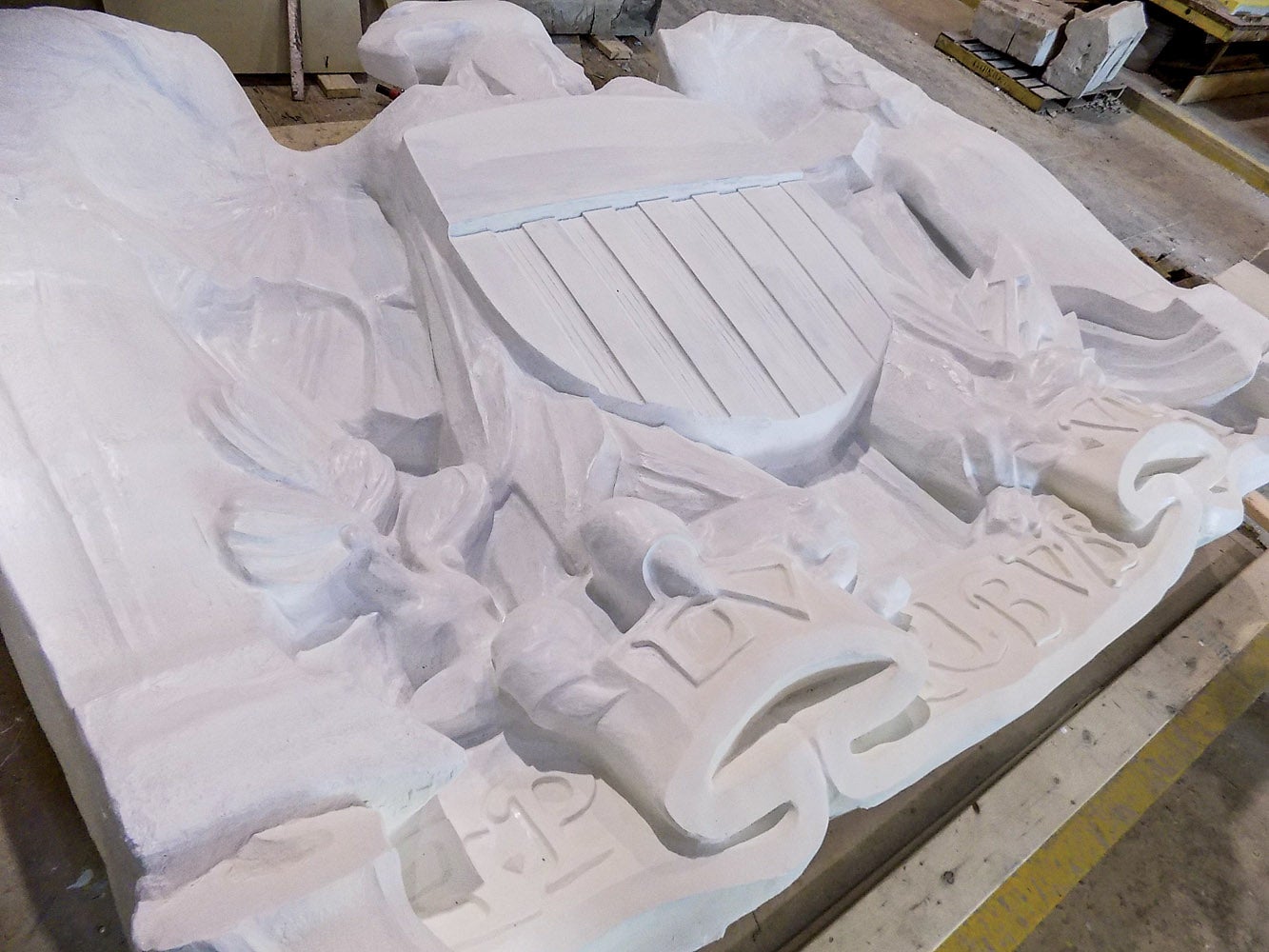 sun-precast-2-west-point-eagle-during-restoration---photo-sun-precast-co.jpg