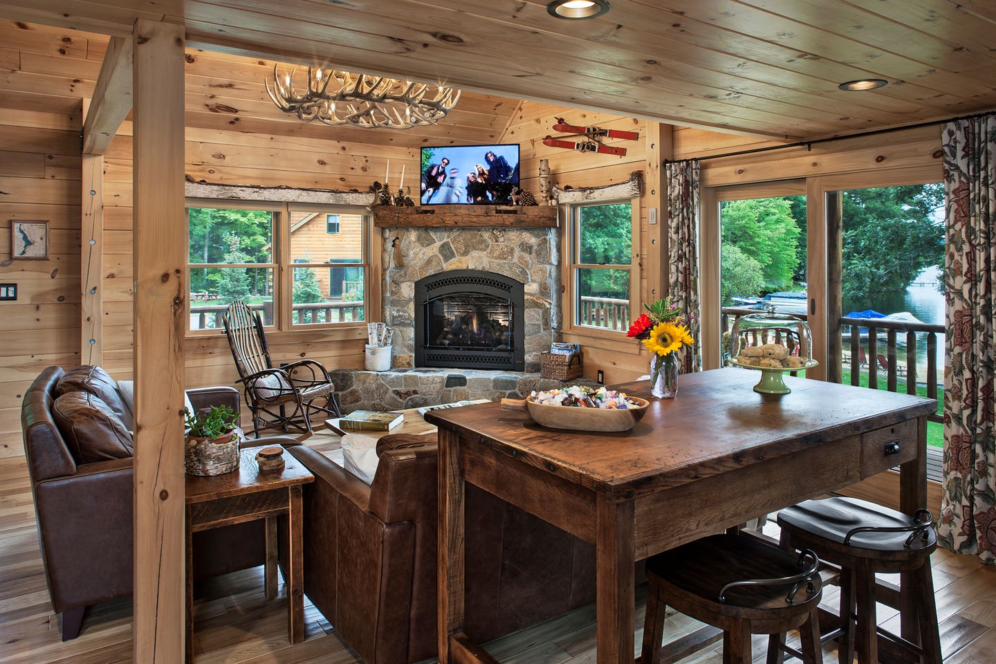 driftwoodin2-coventry-log-homes.jpg