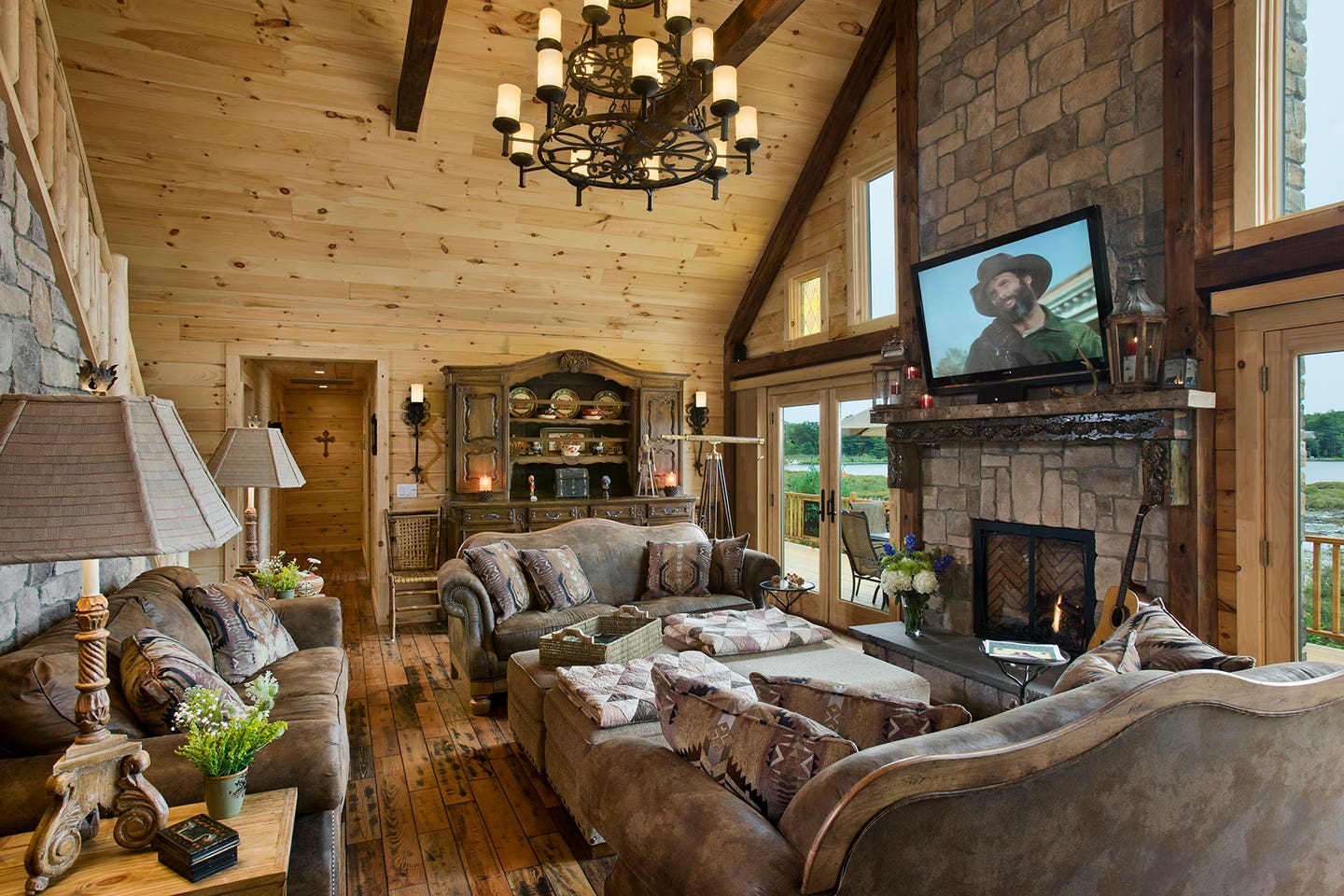 silverranchint1-coventry-log-homes.jpg