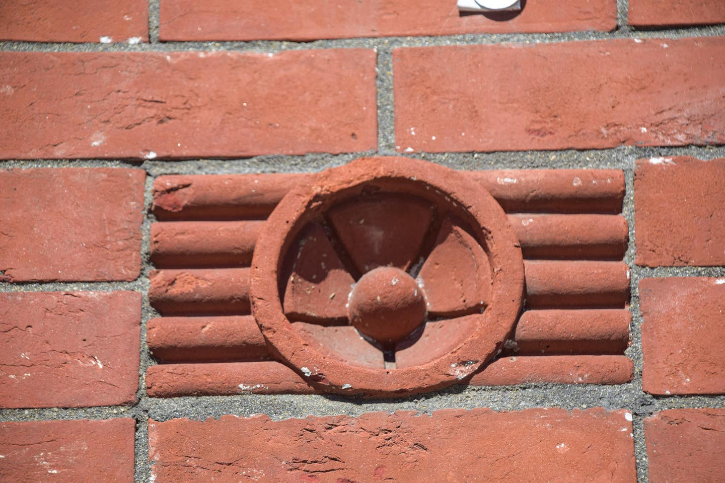 pressed-brick-5-dsc_0157.jpg