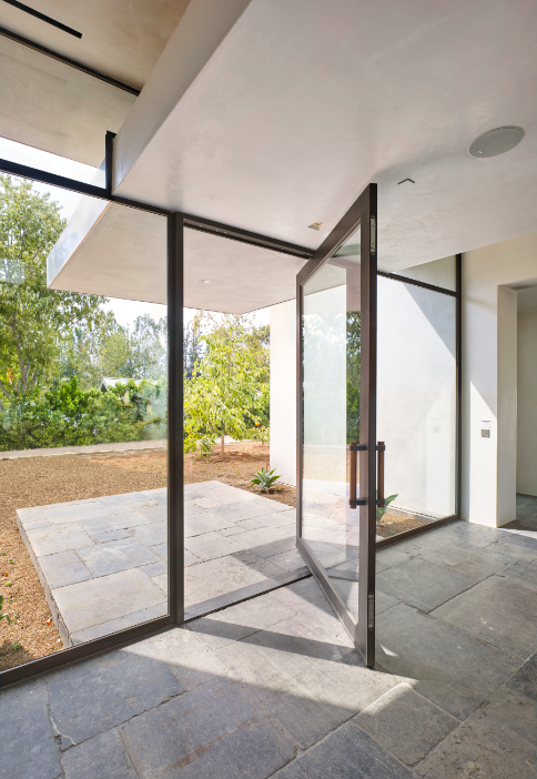 hopes-jamestown175-series-pivot-door_interior_img_ink.png