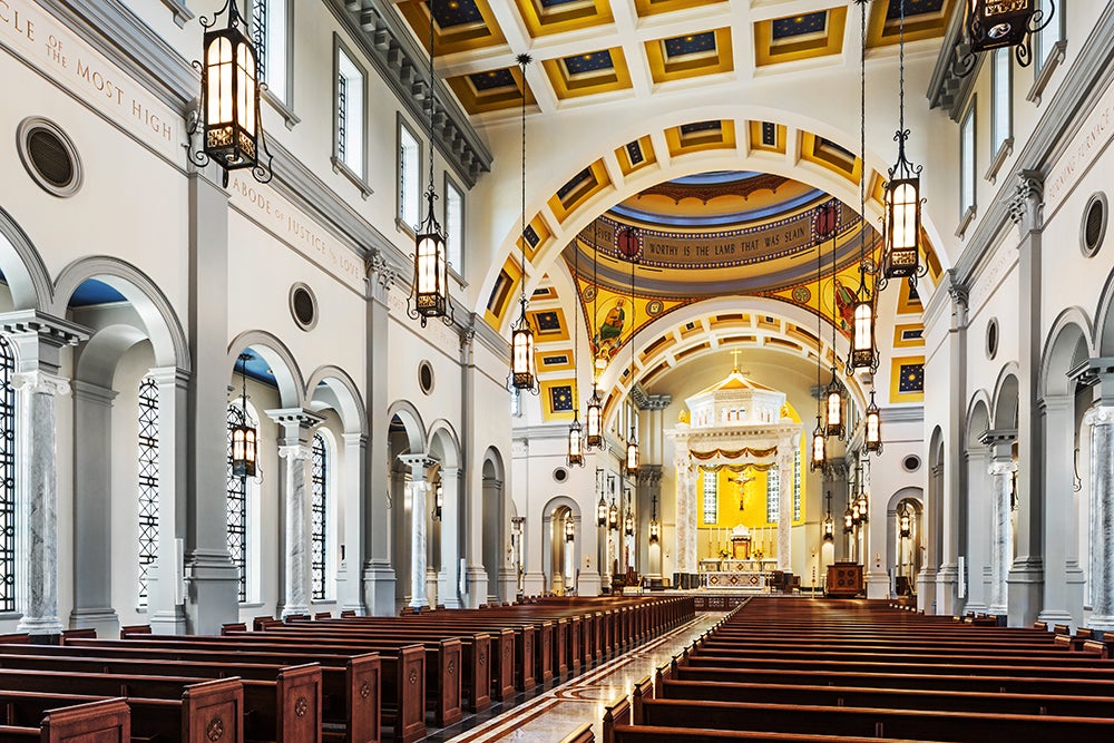cathedral_of_the_most_sacred_heart_of_jesus_-_06_-_cathedral_interior_view.jpg