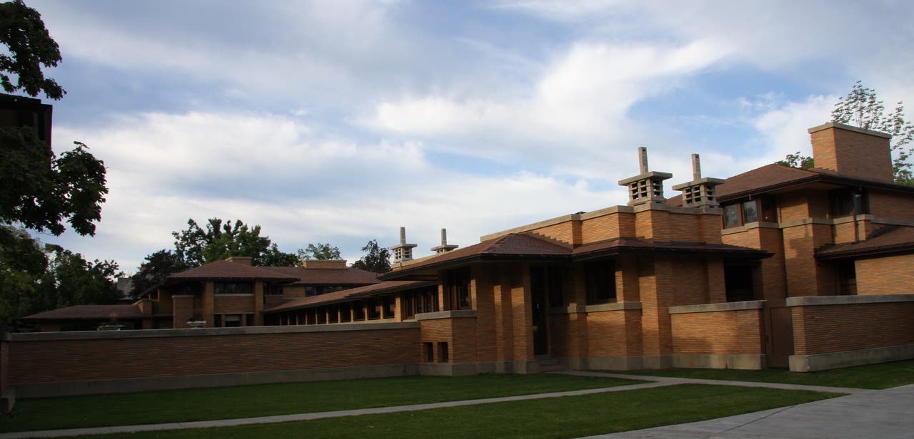 4-custom-made-tiles-for-restoration-of-frank-lloyd-northern-roof-tiles-wrights-martin-house-buffalo-ny.jpg
