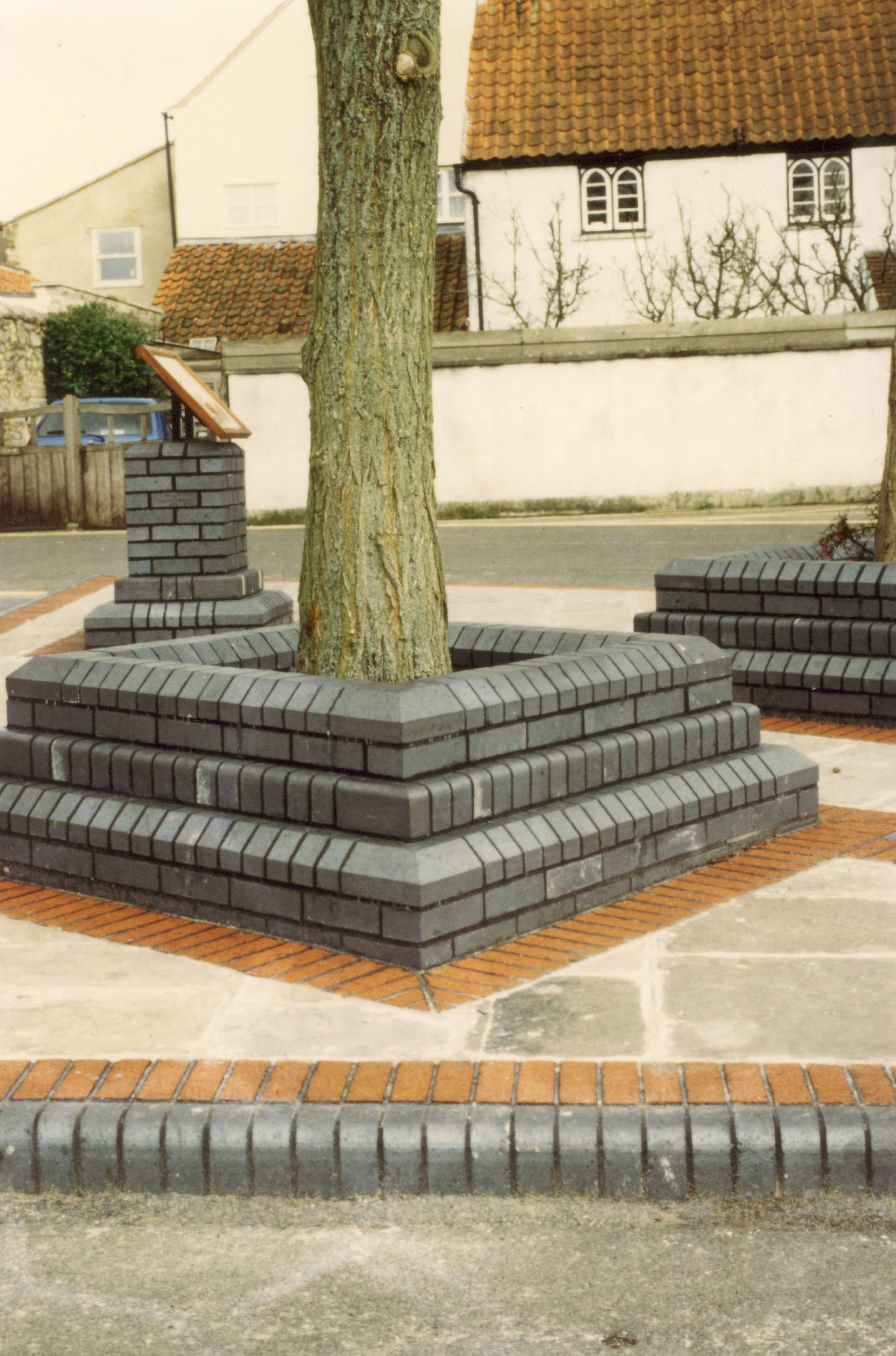 6-northern-roof-tiles-ketley-bricks-used-as-landscaping-features.jpg