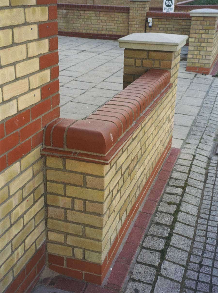 5-northern-roof-tiles-ketley-bricks-used-as-coping-to-wall-and-contrast-pattern.jpg