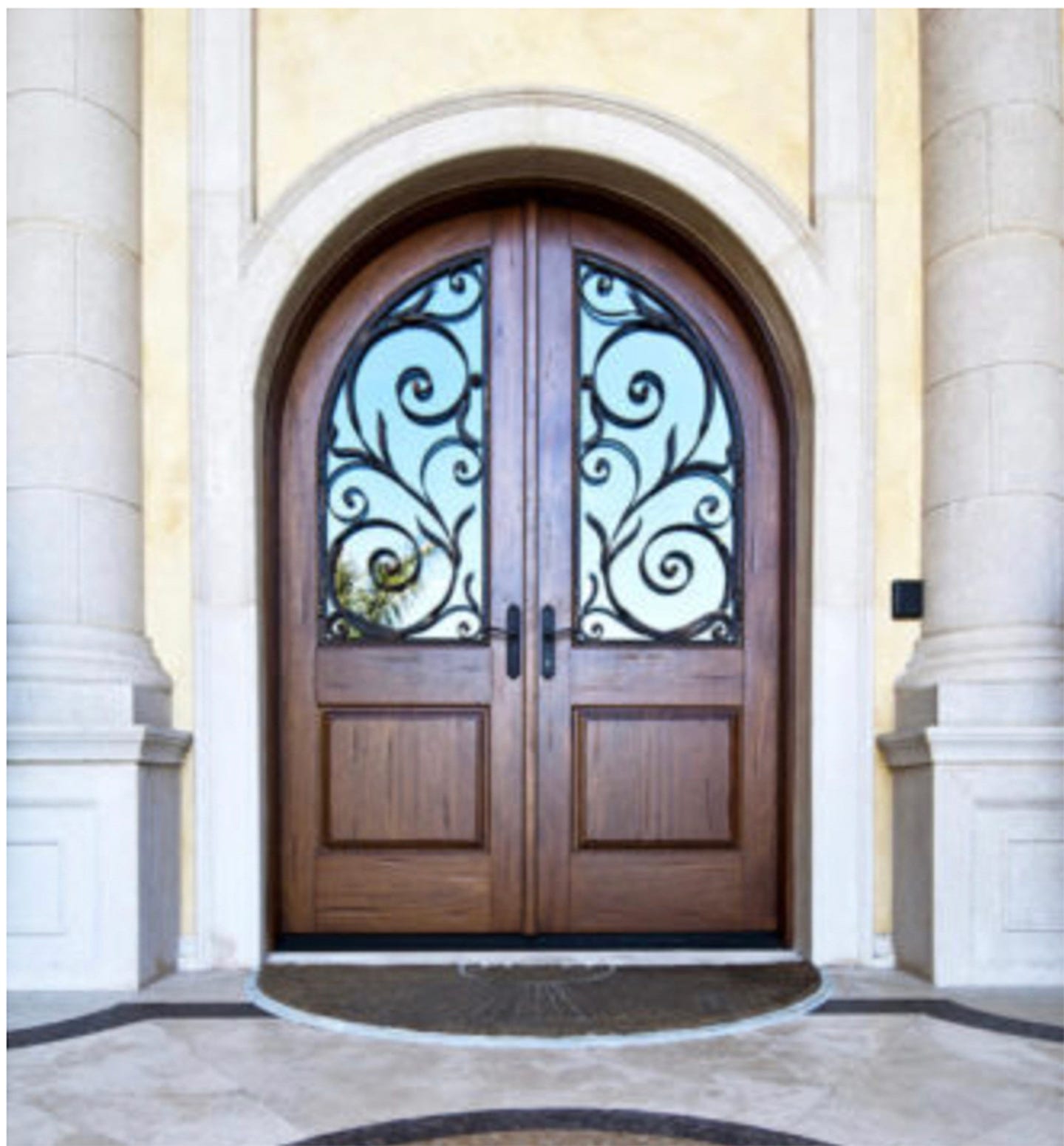 belt-atelier-door.jpg
