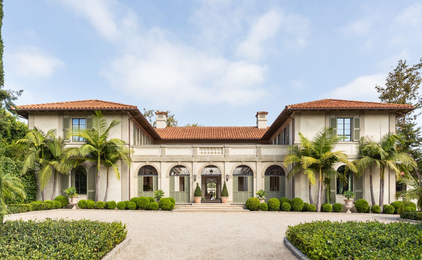 ferguson-and-shamamia---an-italianate-villa-in-southern-california-credit-lisa-romerein.jpg