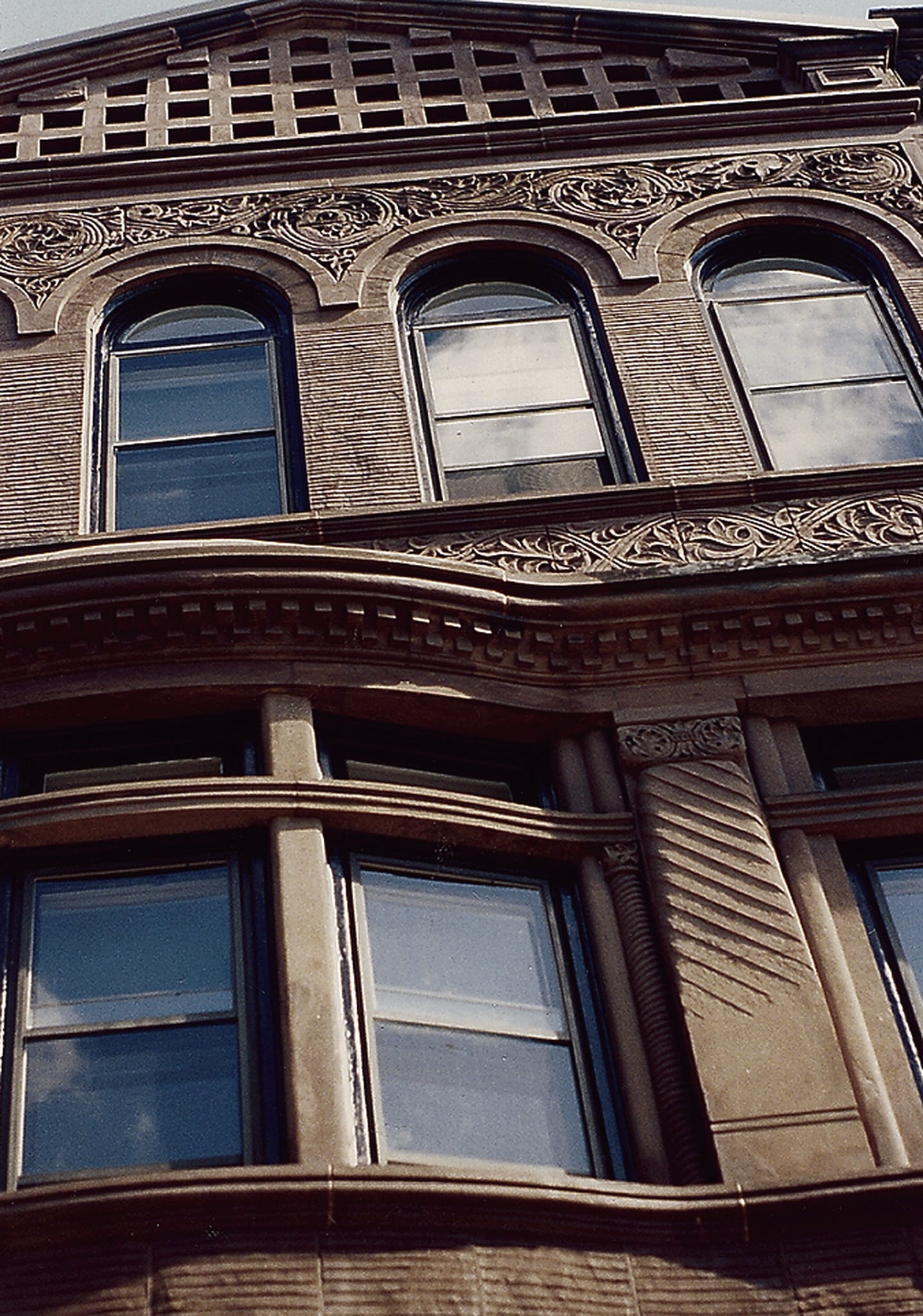 edison-coatings-604030.jpg
