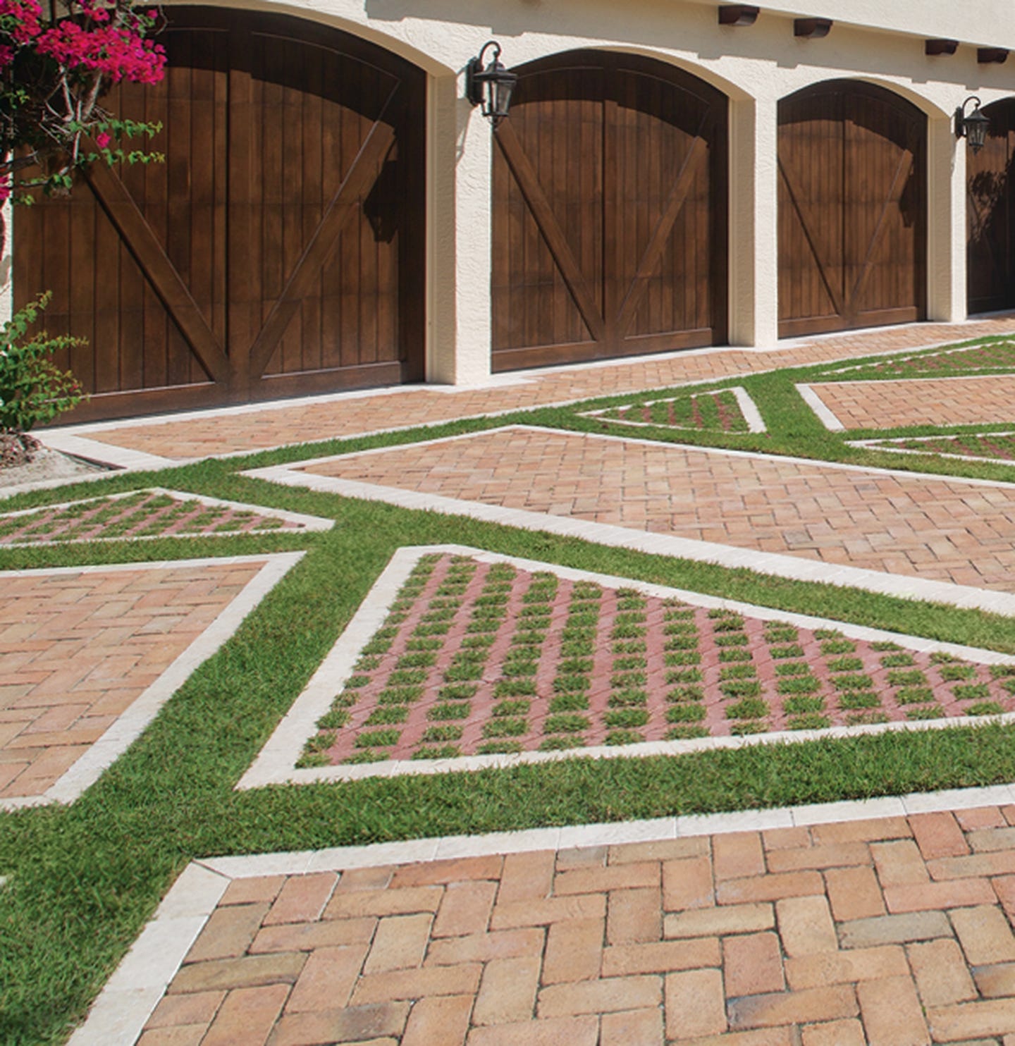 guidebookcompanylisting_belden2021_pavers.jpg