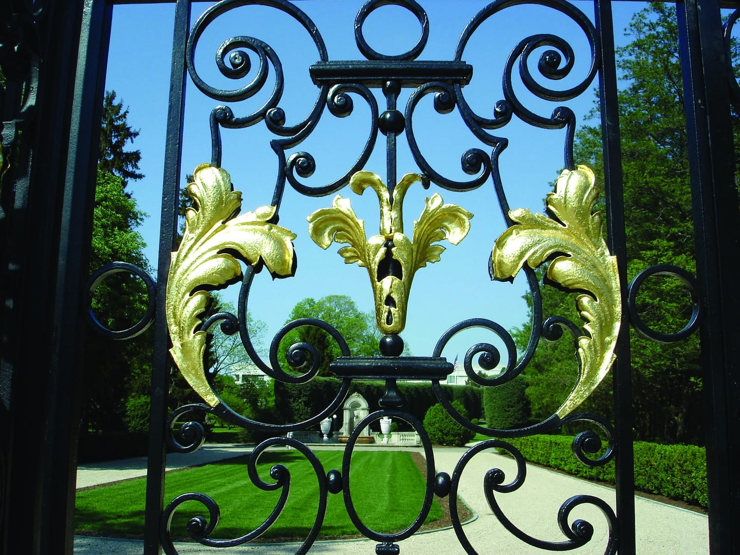 robinson-iron-detail-english-gates-nemours-mansion.jpg