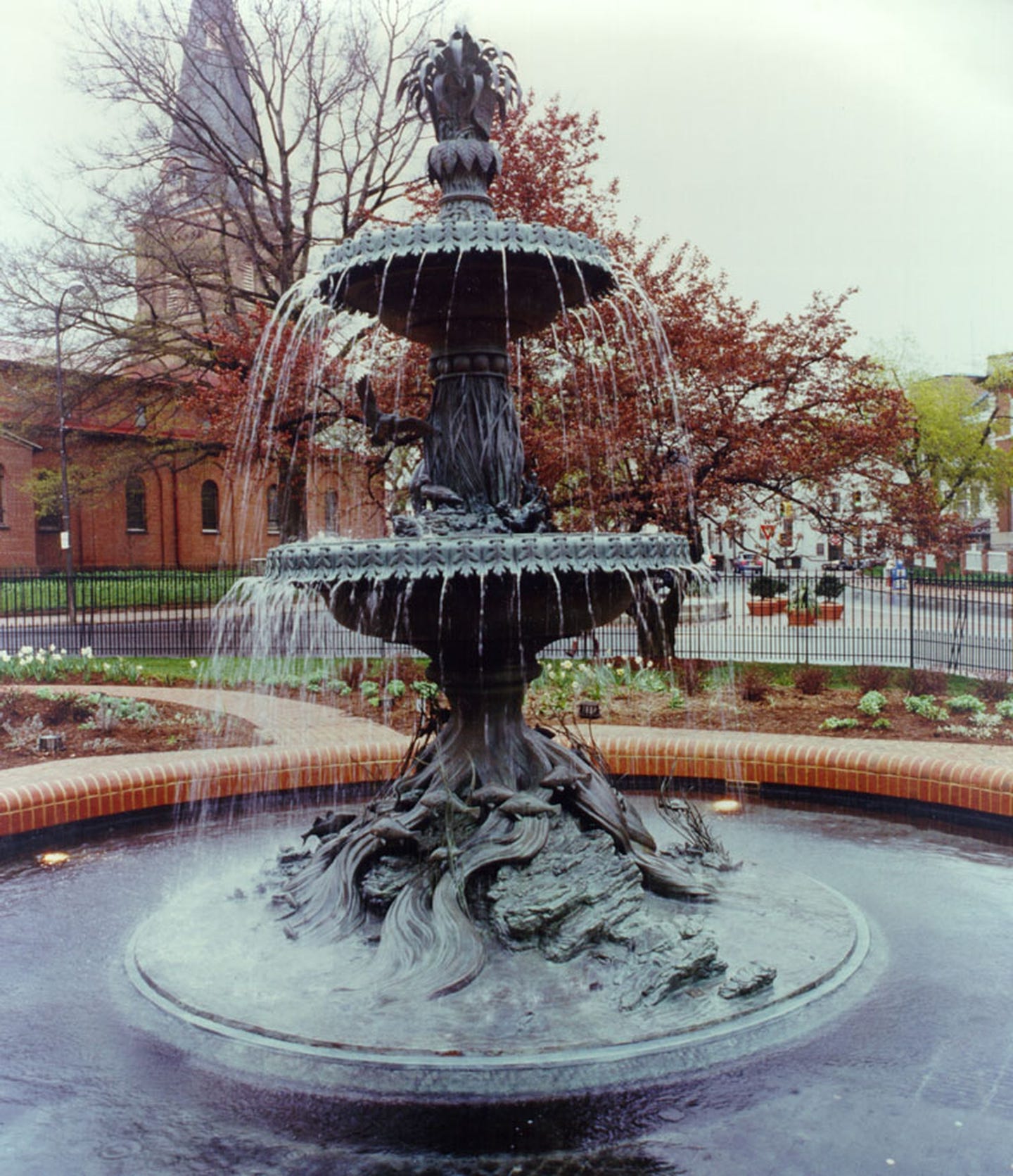 historical-arts-cast-bronze-fountain.jpg