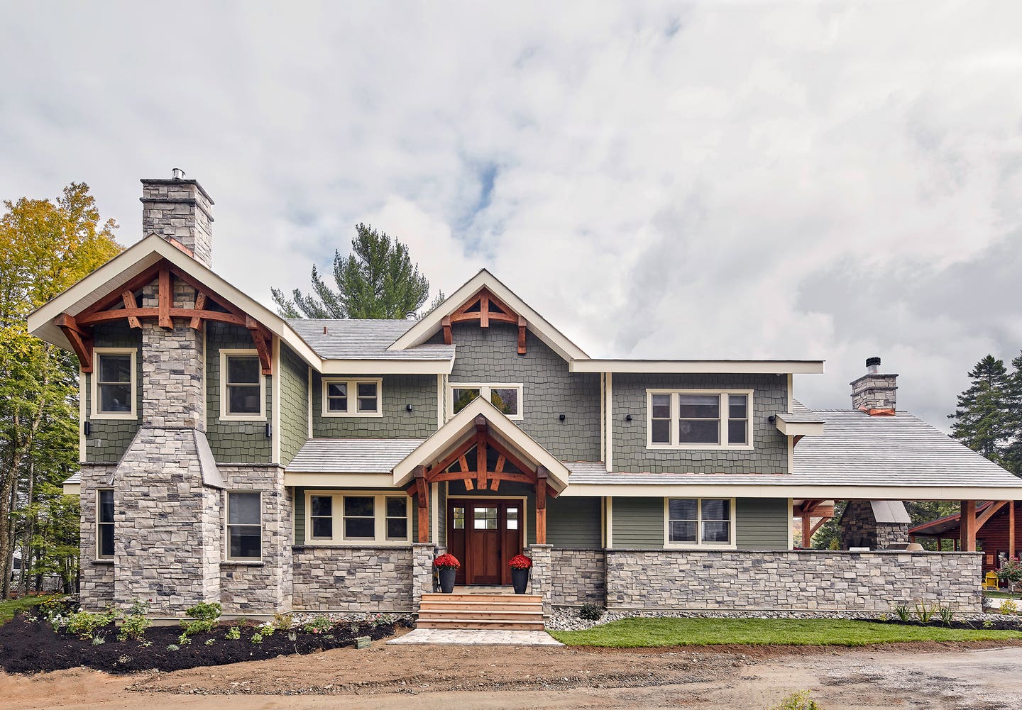 riverbend-timber-framing-ext-front-nb.jpg