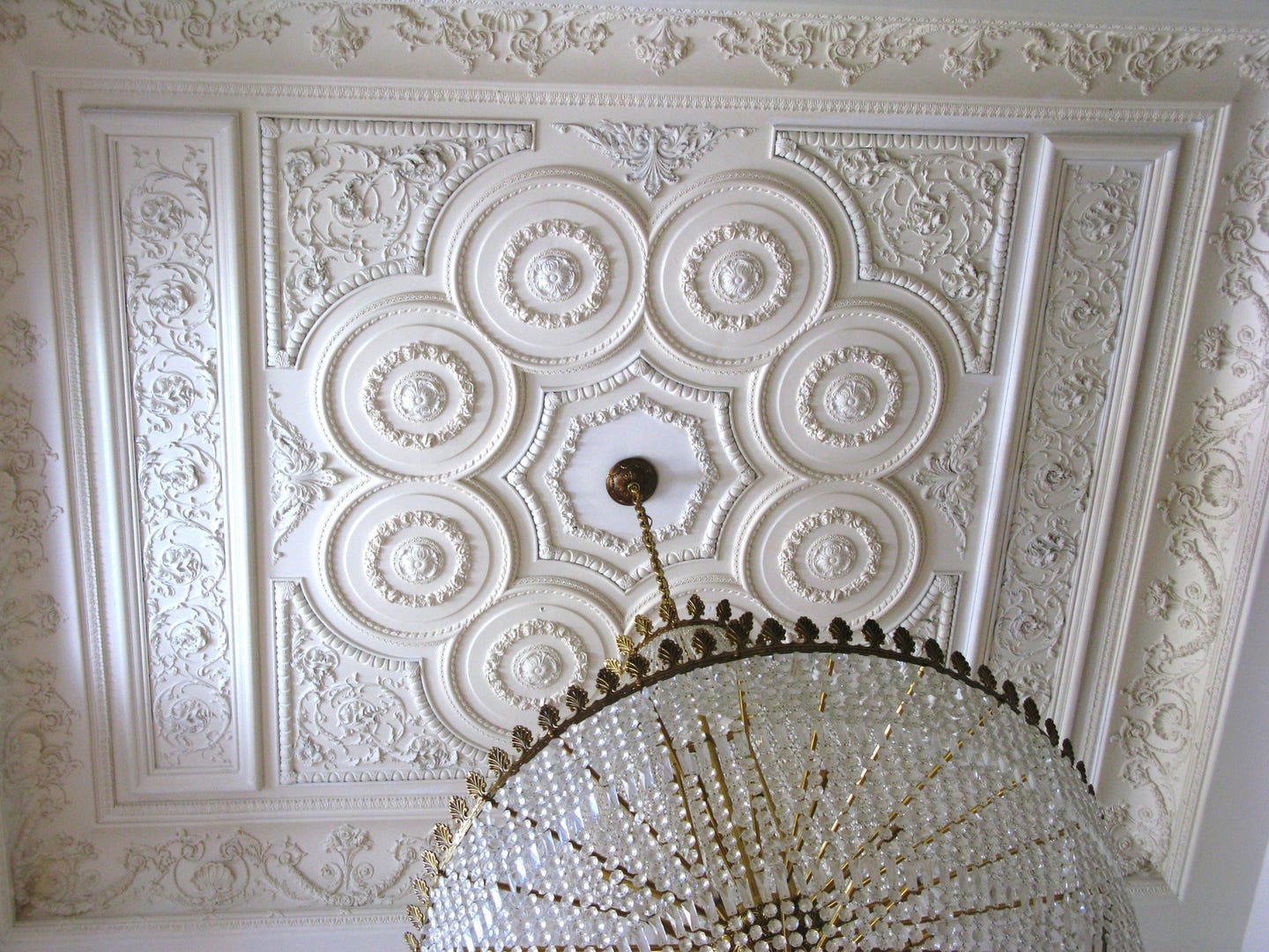 jpweaver_entry_ceiling.jpg