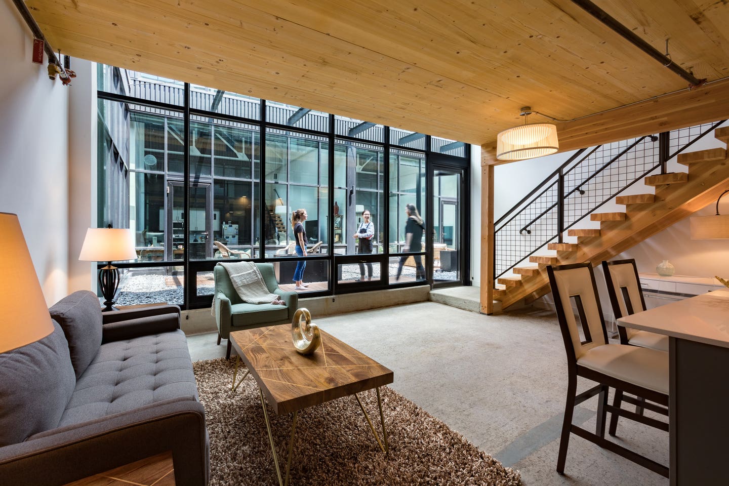 woodward_lofts-8-unit_facing_courtyard.jpg