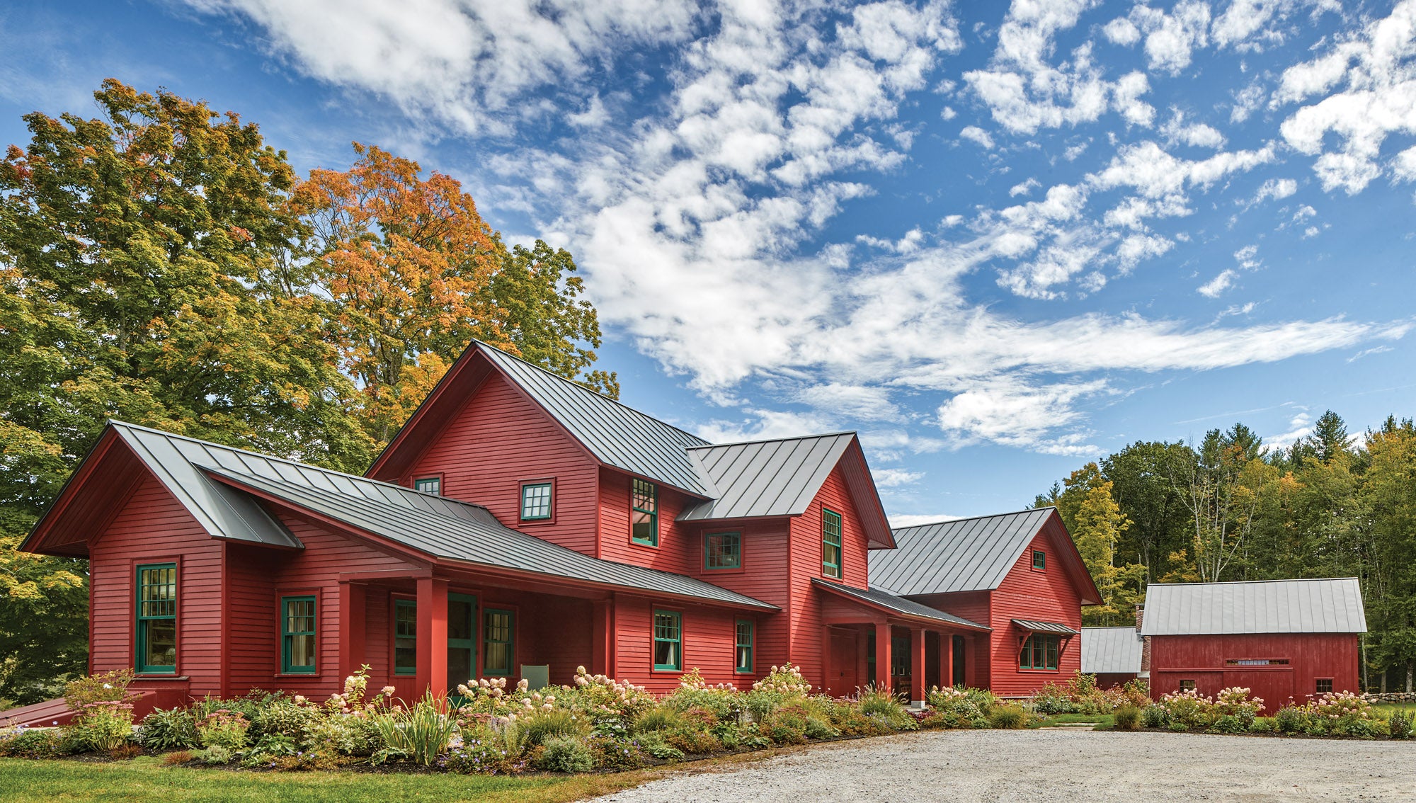 pondfarmextmainbarndriveway_large.jpg