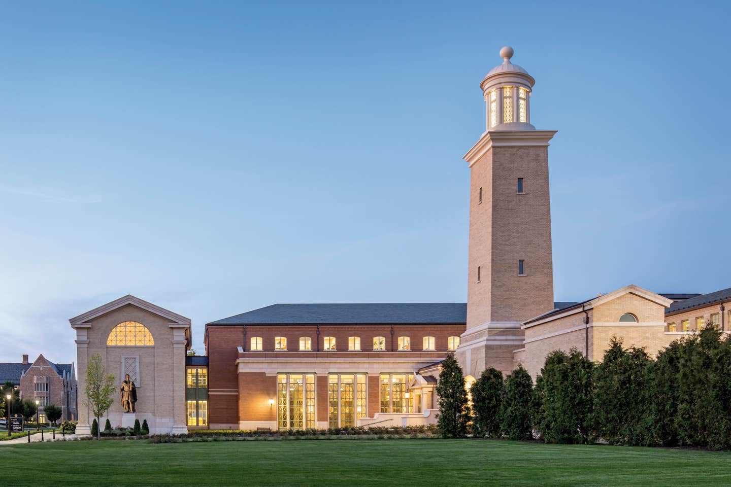 010_exterior.jpg