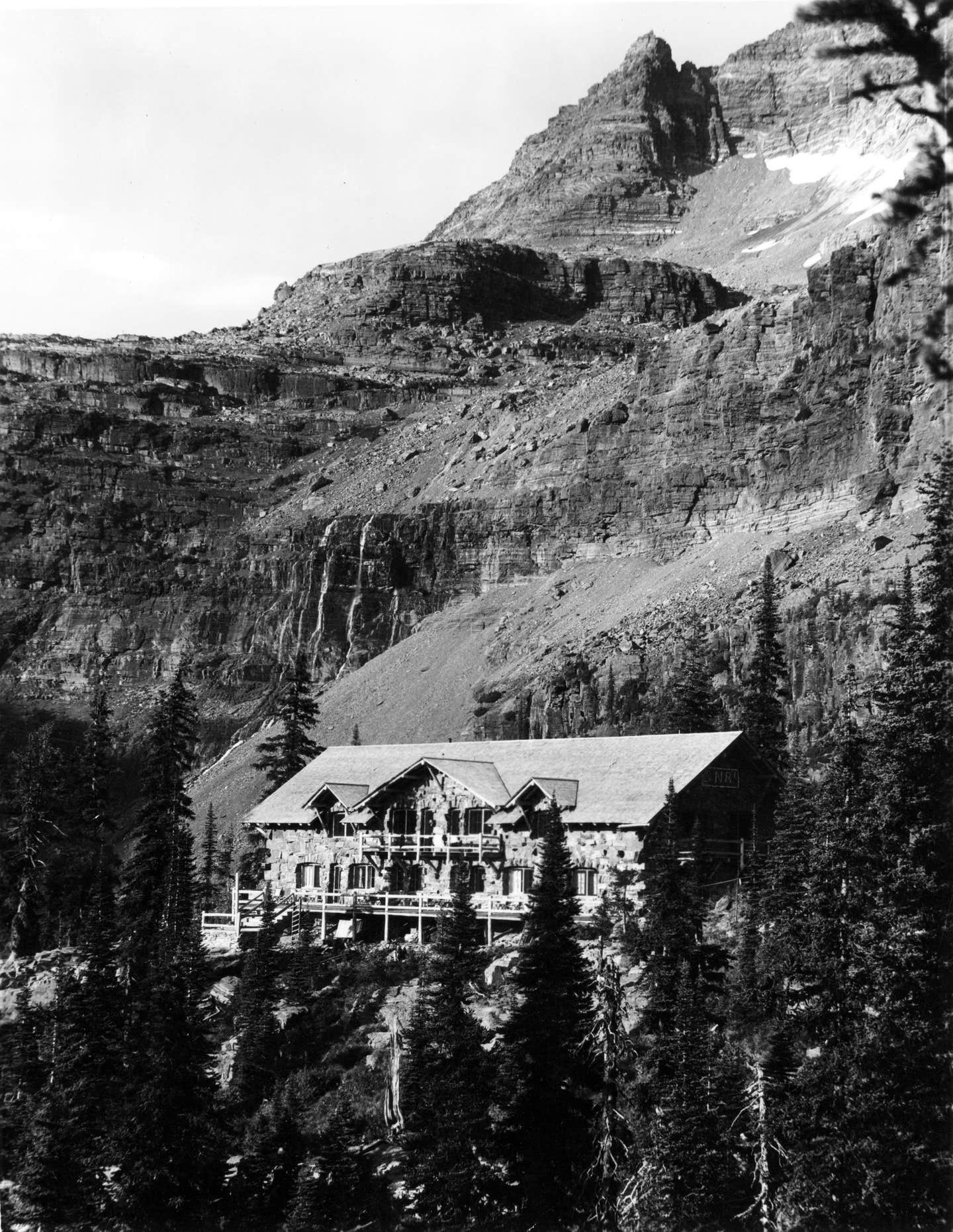 1-historic-sperry-chalet.jpg