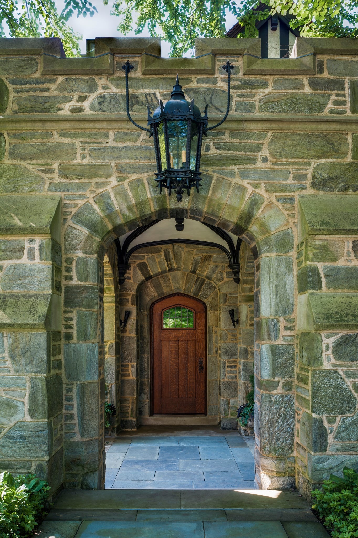 heritage-metalworks---custom-exterior-lighting.jpg