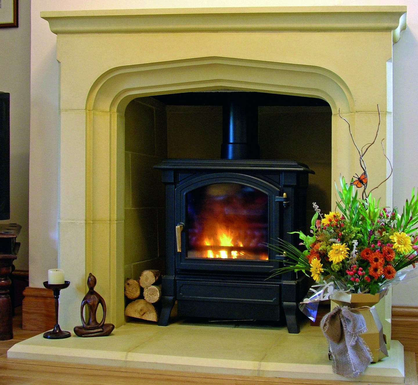 mantels--fireplaces-6.jpg