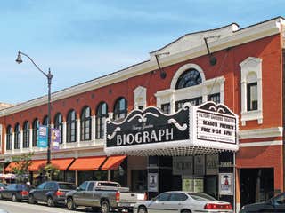 parrett-biograph-theater---sm-photo-credit-to-parrett-windows--doors_upres7.jpg