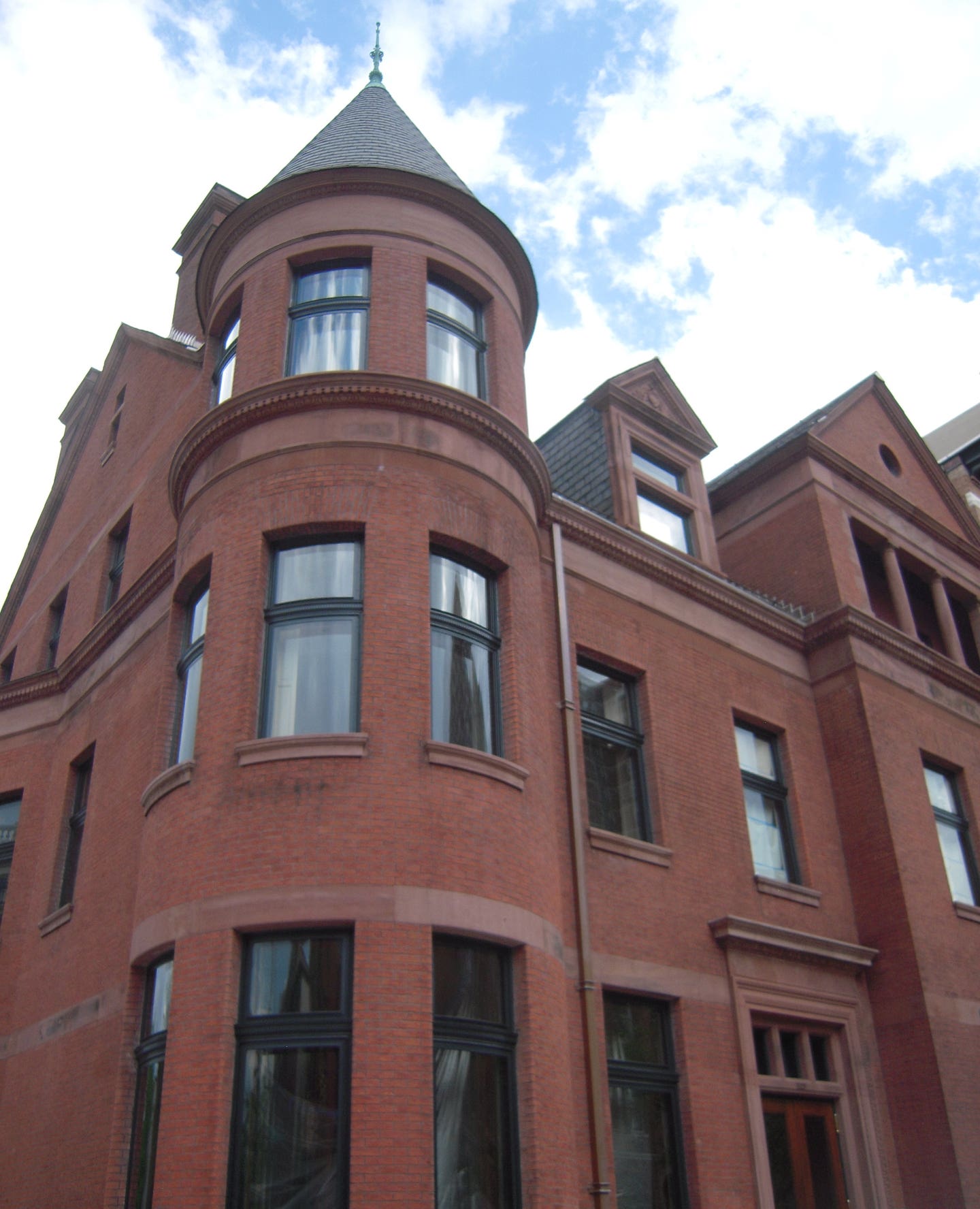 maol-a---ivy-hotel---baltimore-md.jpg