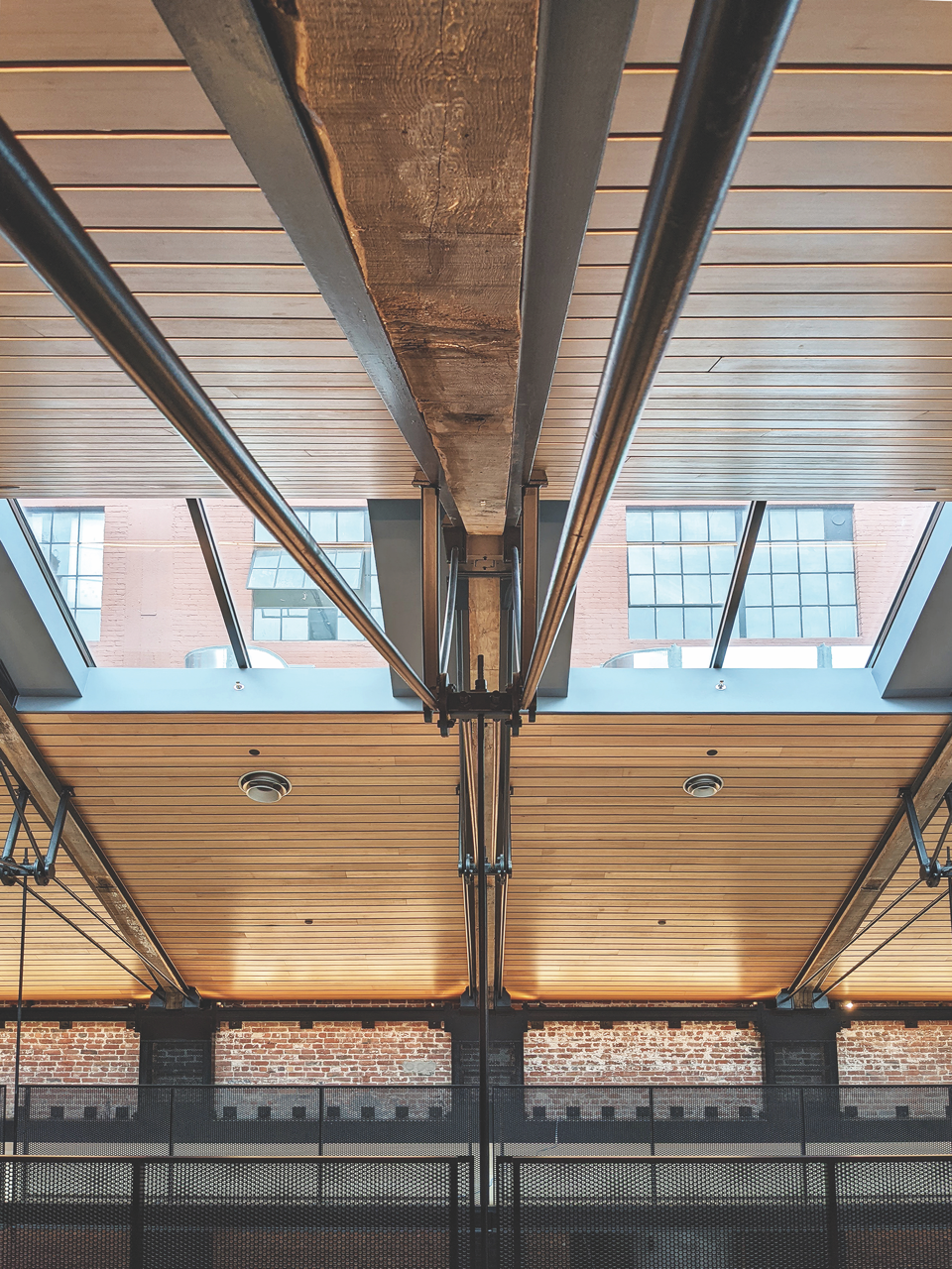 10c-wood-details-sm-large.png