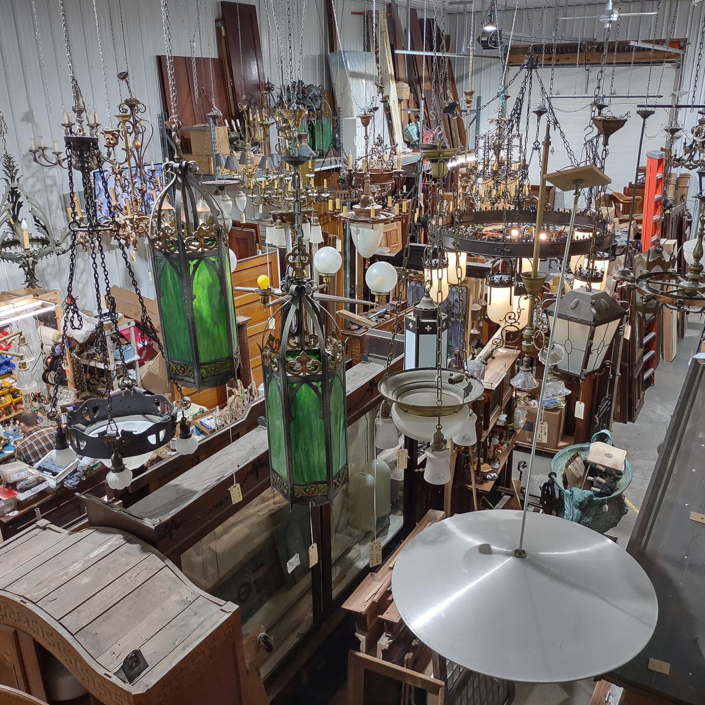 architectural-antiques-of-indianapolis-back-room.jpg