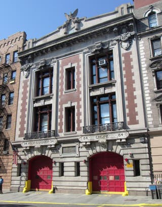 7-francis-kimball-firehouse-engine-84-hook-and-ladder-35-nyc-1907.jpg