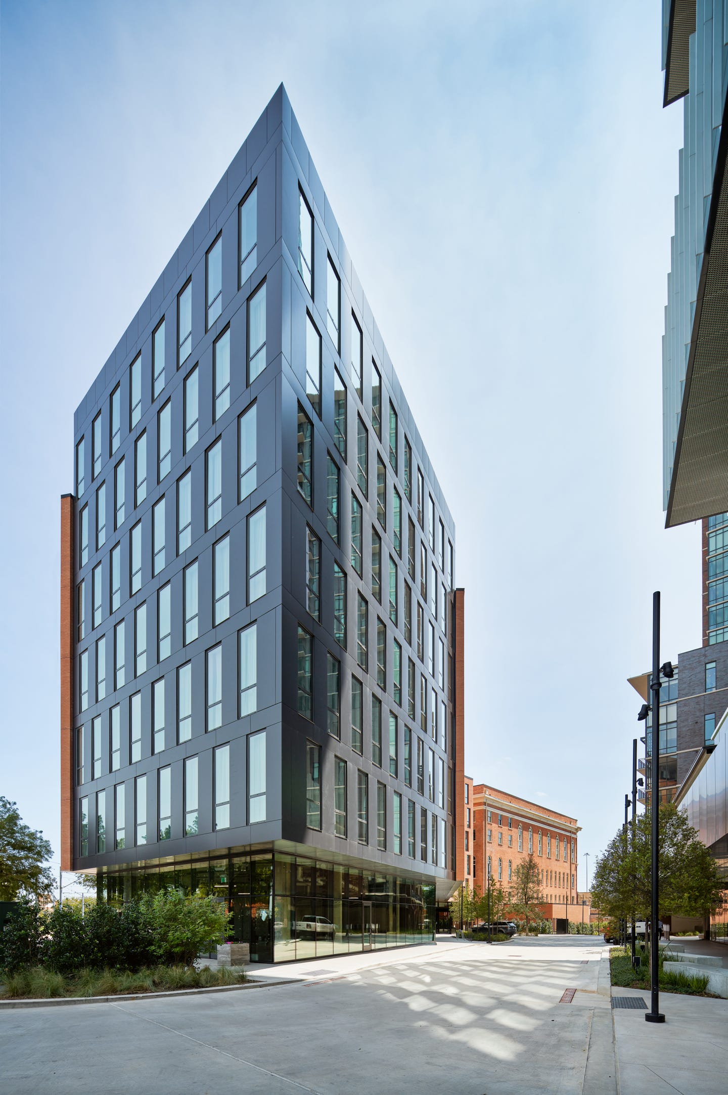 perkinswill_kimpton-pittman-hotel_leonid-furmansky_1.jpg