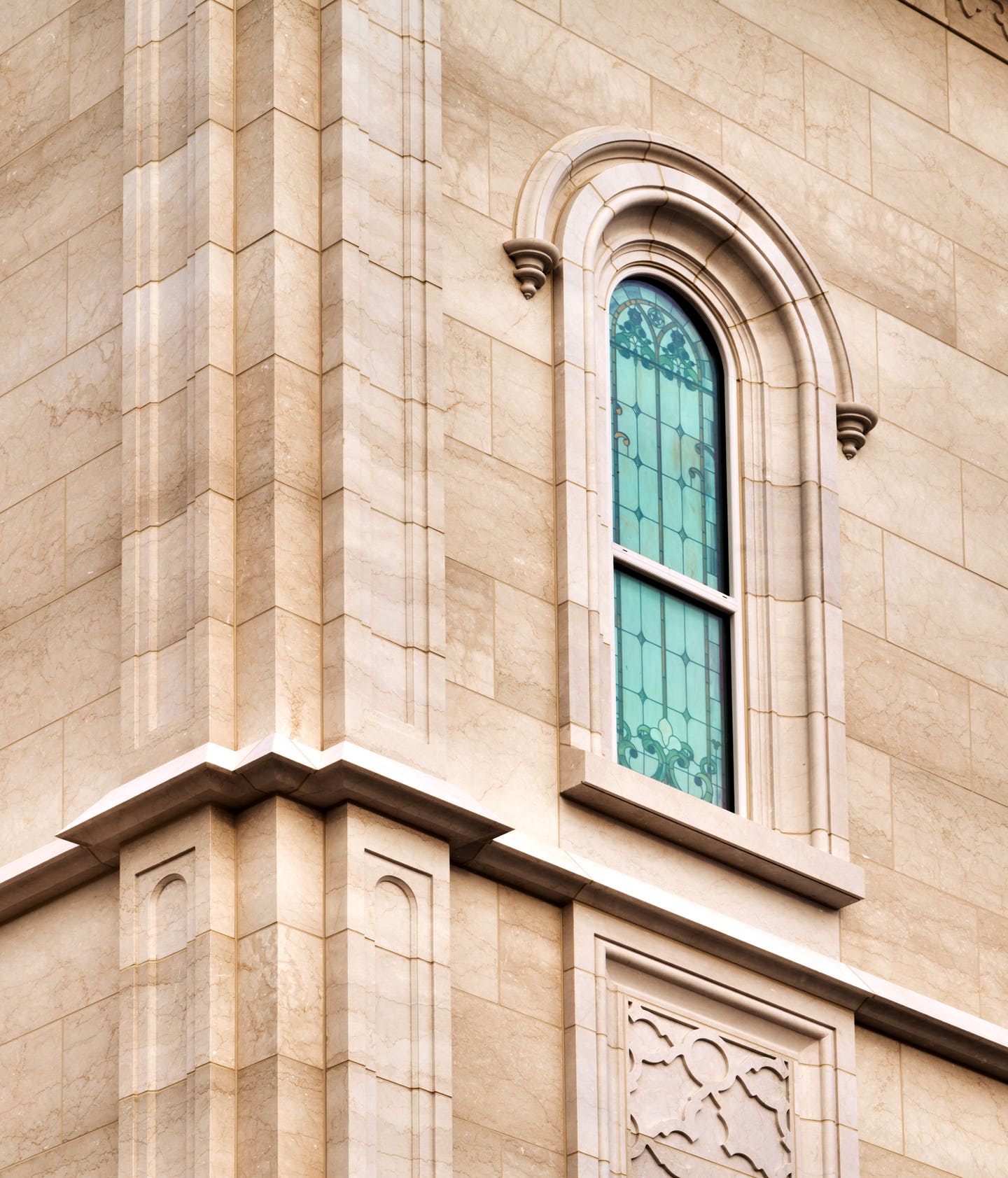 08b-taylorsville-temple.jpg