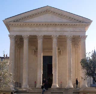 1-maison-carree-nimes.jpg