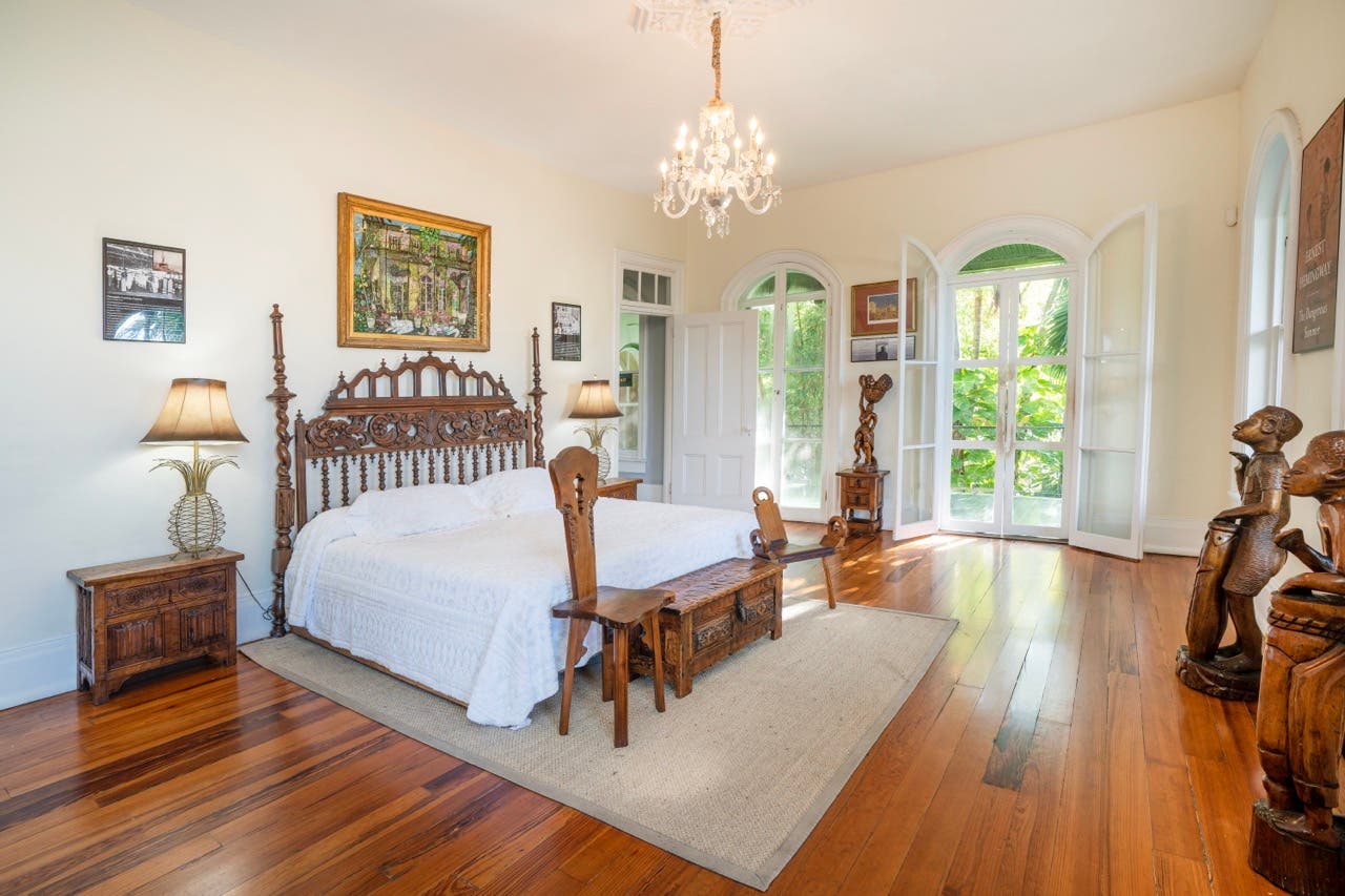 hemingway-home-interior-july-2022_roboneal_dsc02744---copy-large.jpg