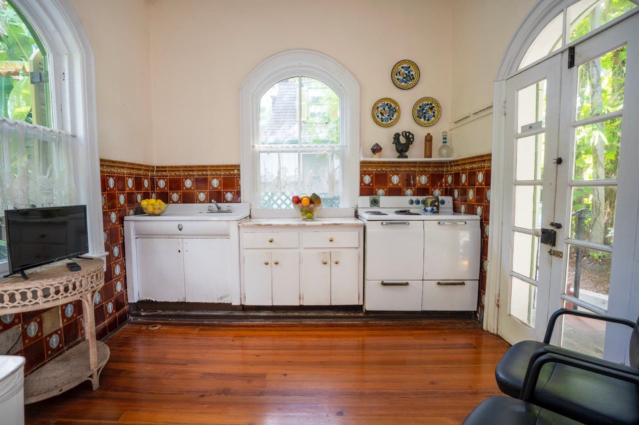 hemingway-home-interior-july-2022_roboneal_dsc02723---copy-large.jpg