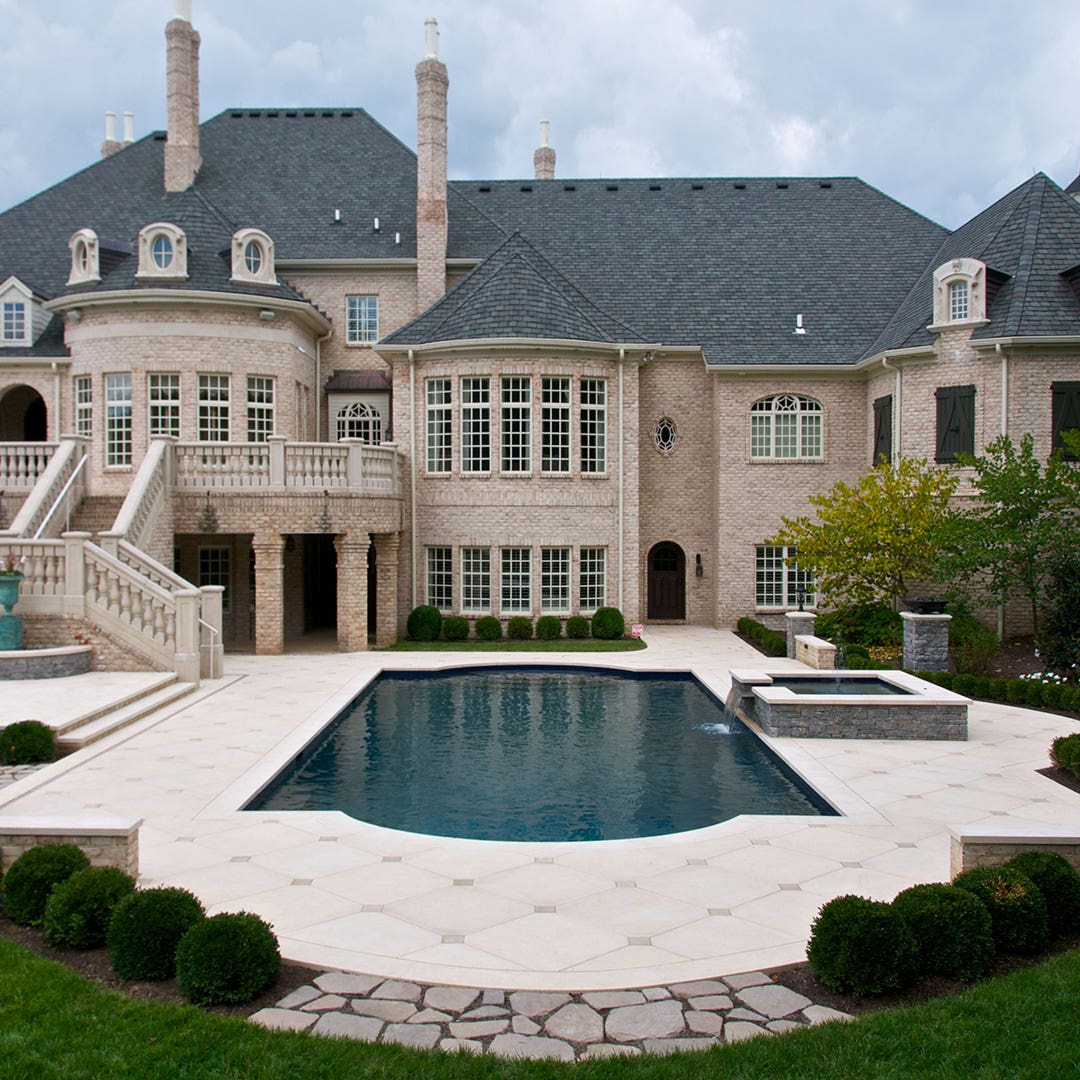 tradbldg1.jpg