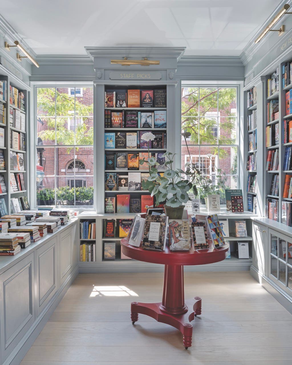 05_beaconhillbookstore-8-26-2022-9-copy-large.jpg