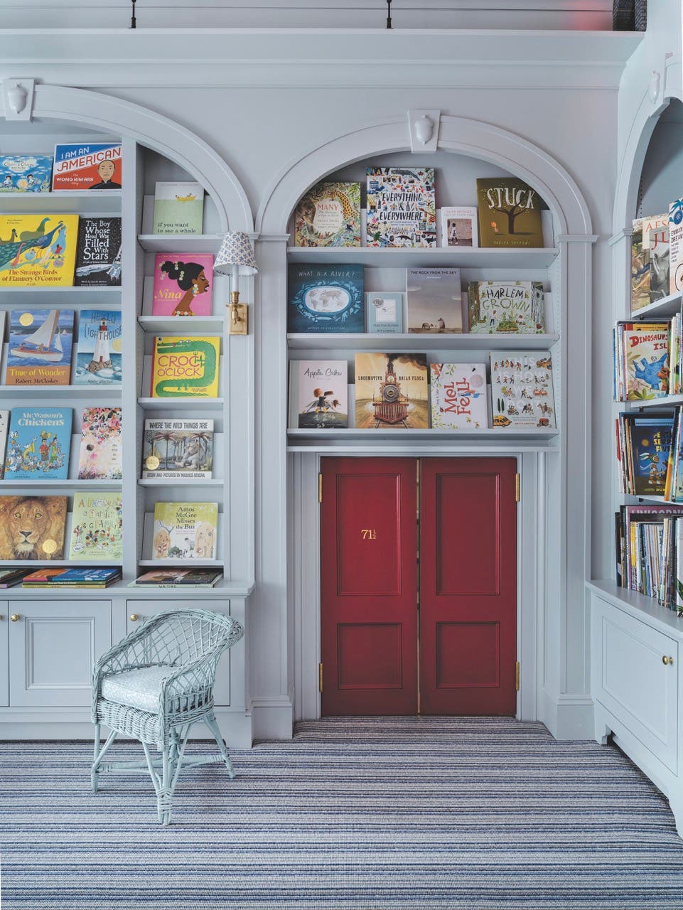 08_beaconhillbookstore-8-26-2022-31-copy-large.jpg