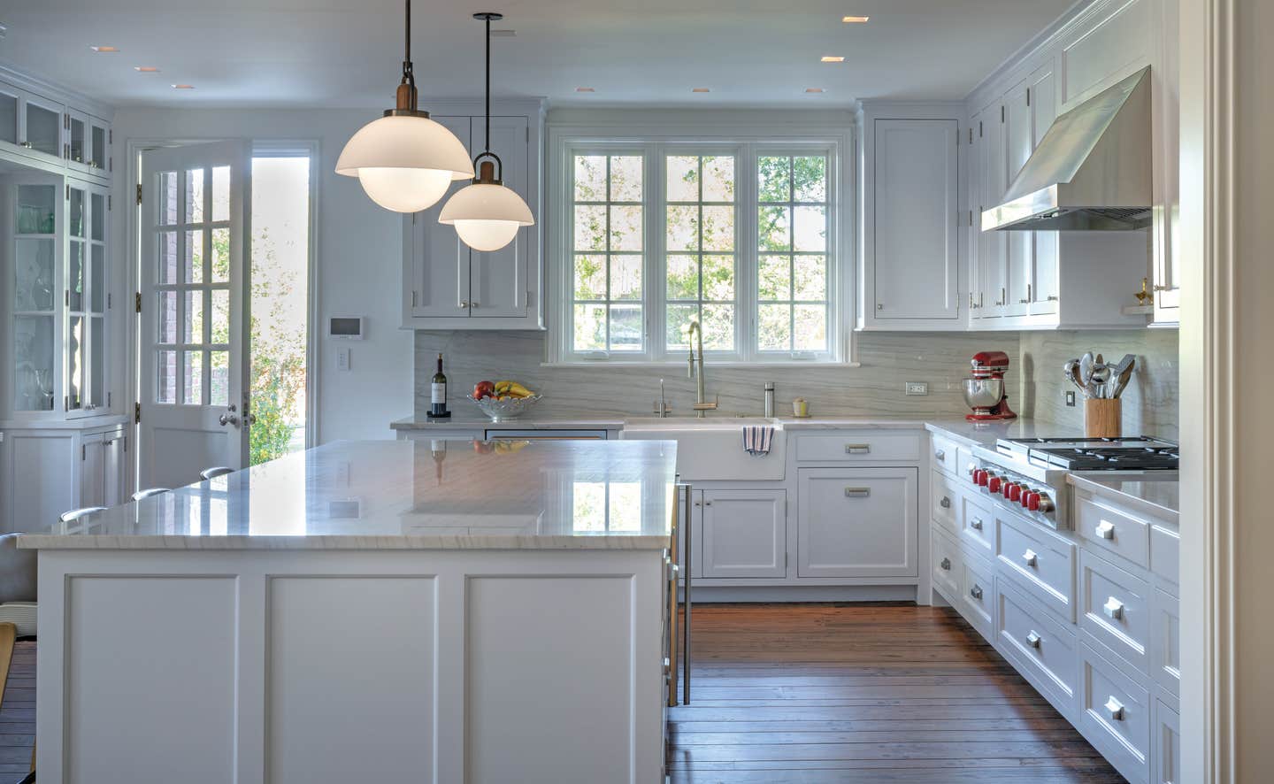 hull4_kitchen.jpg