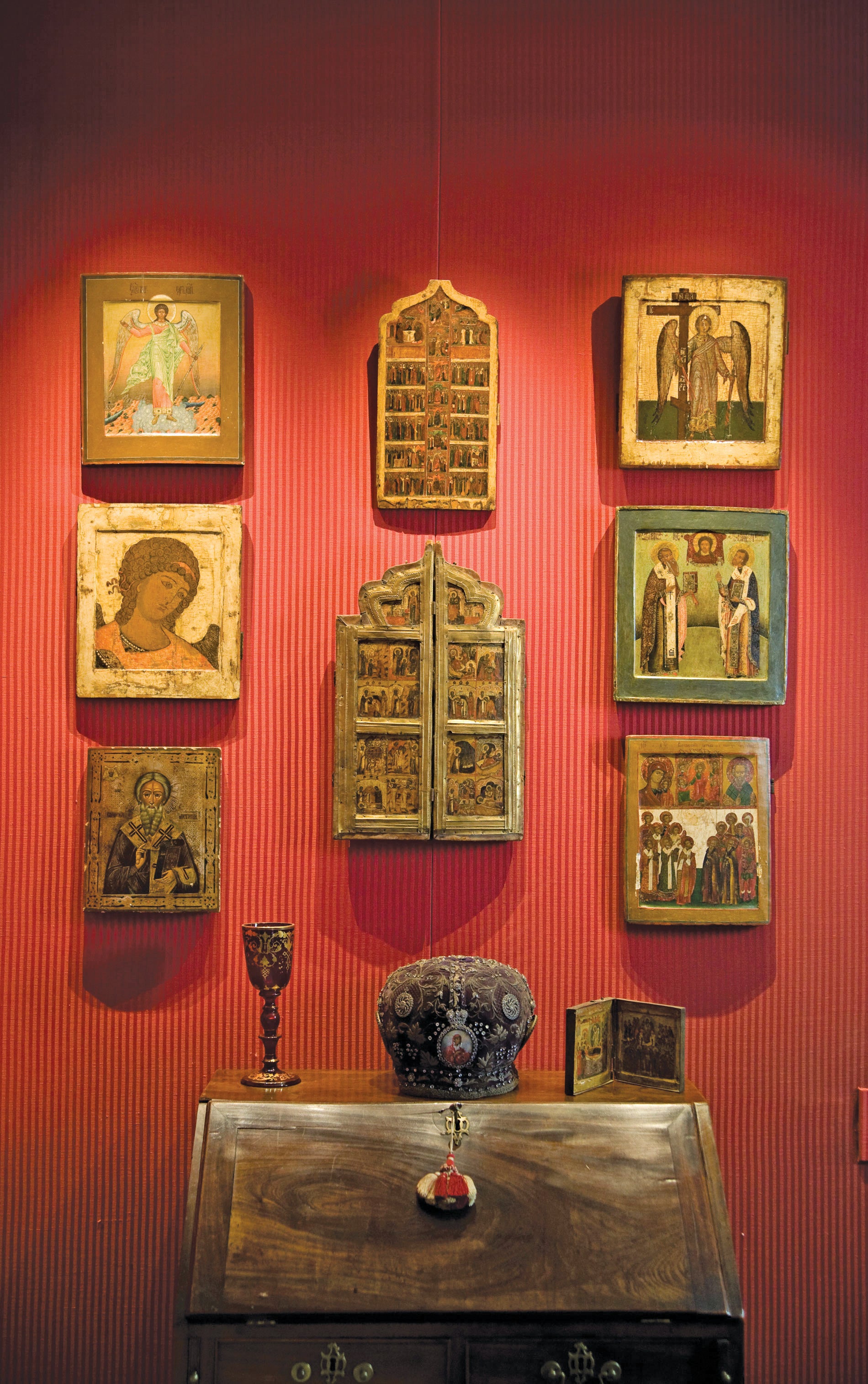 volk_artifacts_image-courtesy-ralph-toporoff.jpg
