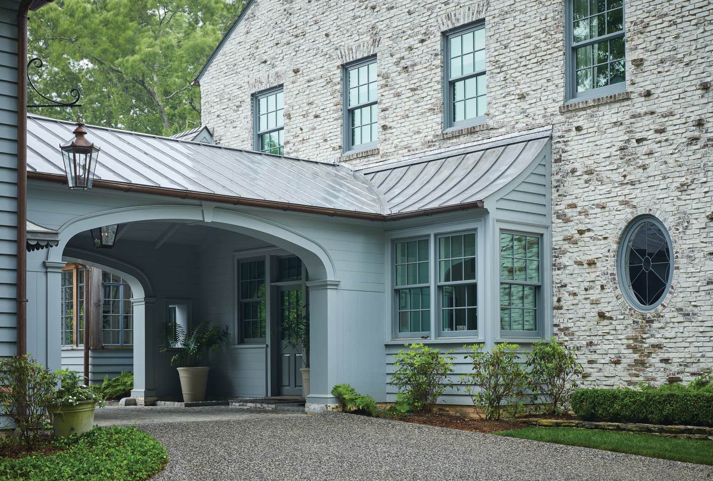 5--porte-cochere-sm.jpg
