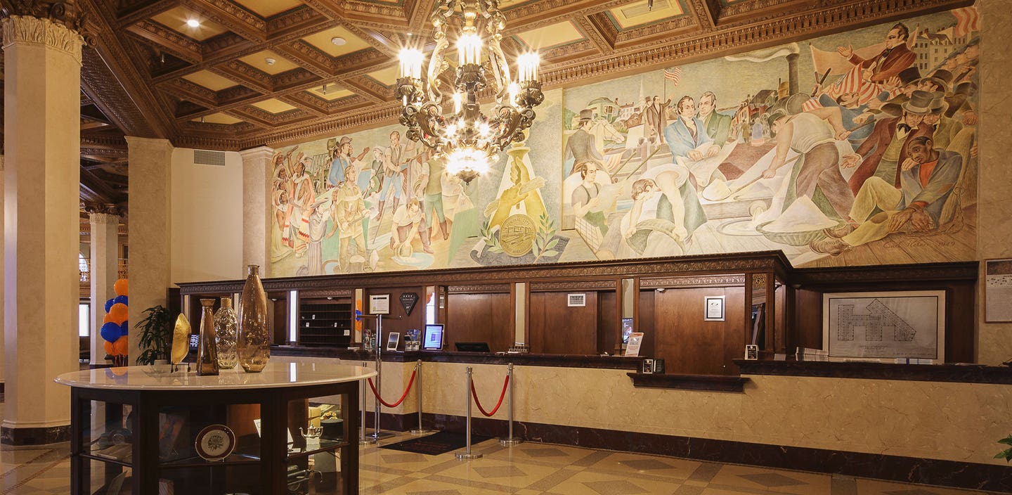 tiedemann-marriott_lobby.jpg