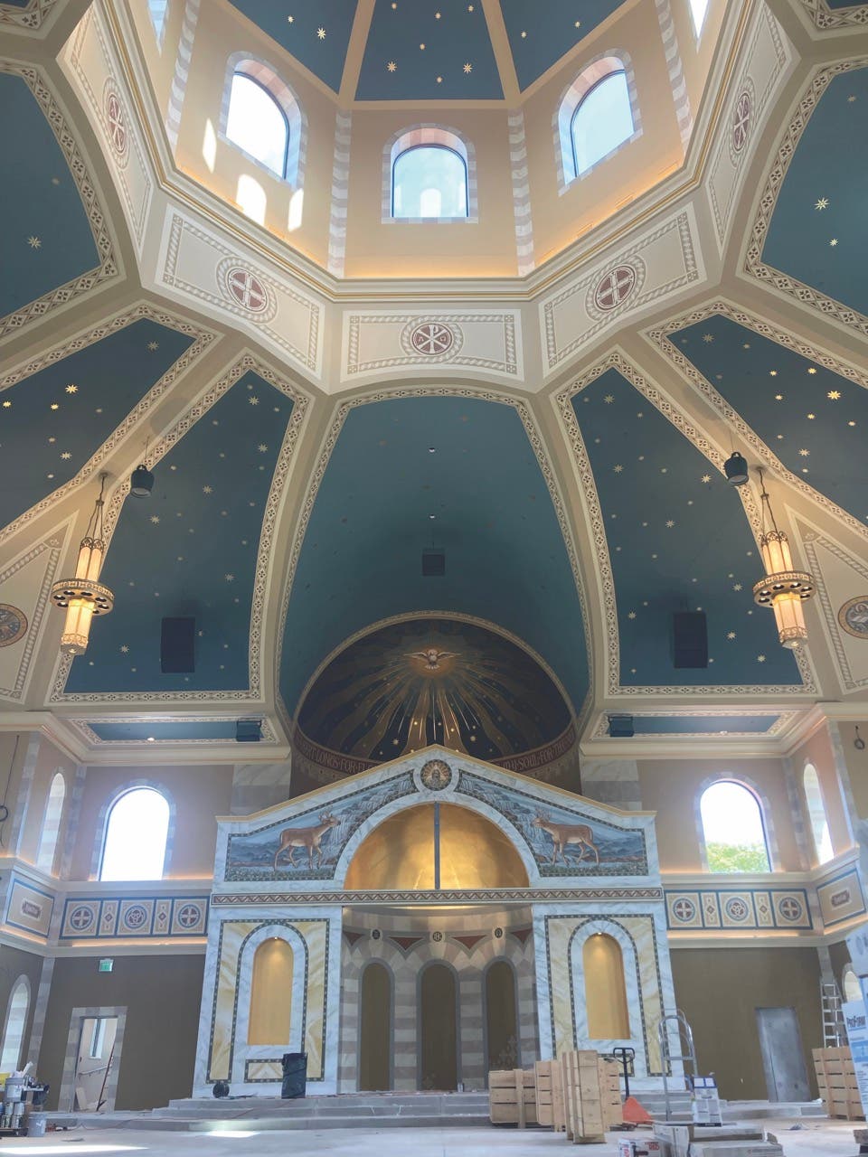 completed-iconostasis-with-holy-spirit-mural-large.jpg
