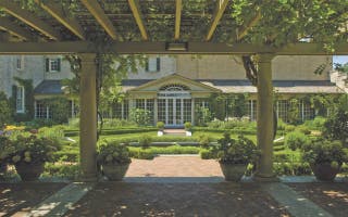 looking-at-the-old-colonnade-through-the-terrace-garden-large.jpg