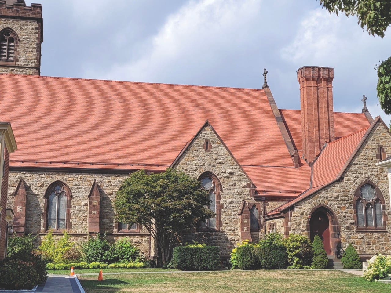 st-johns-newport-large.jpg