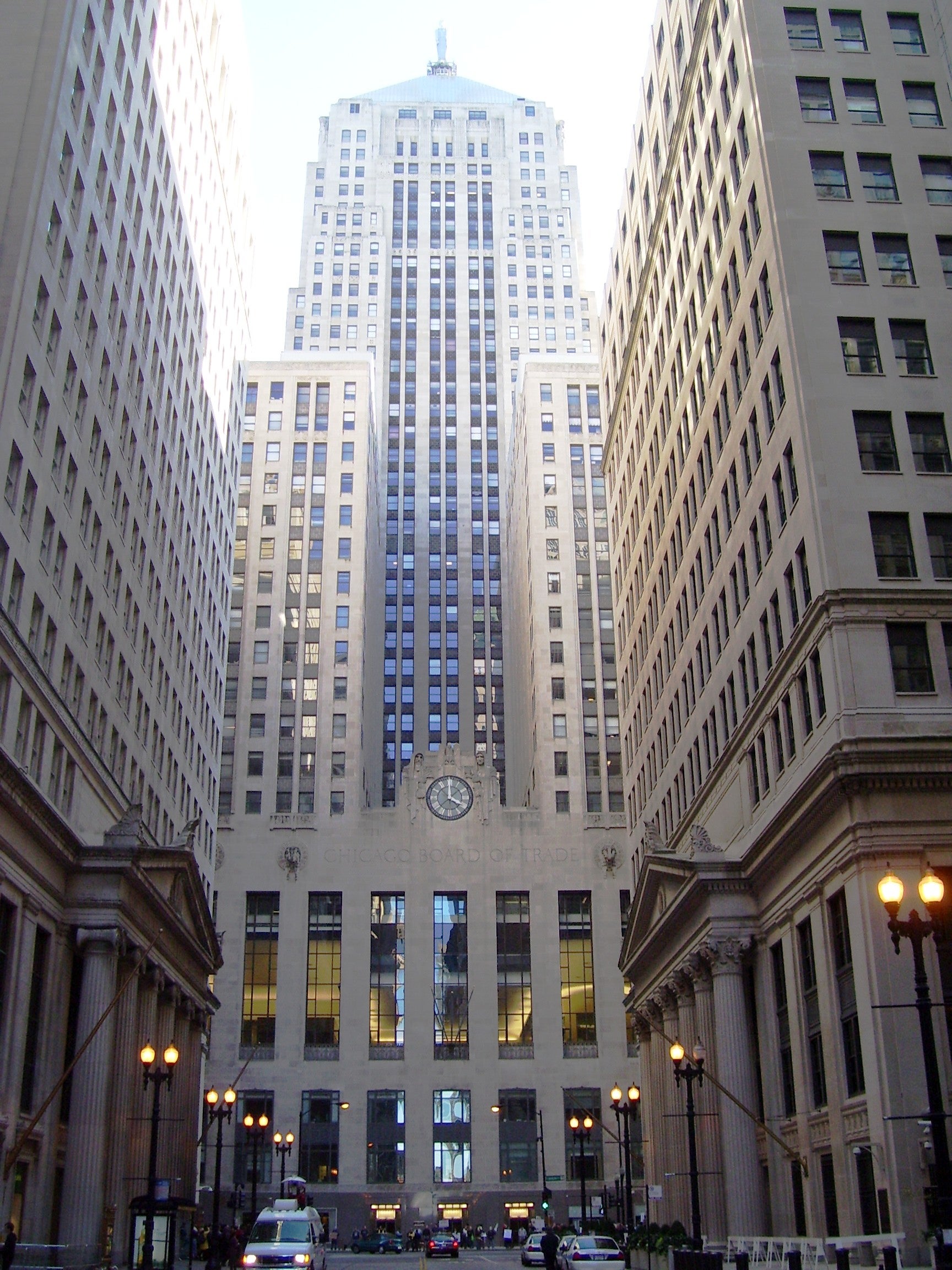 12-lasalle-street-and-cbot-chicago_.jpg
