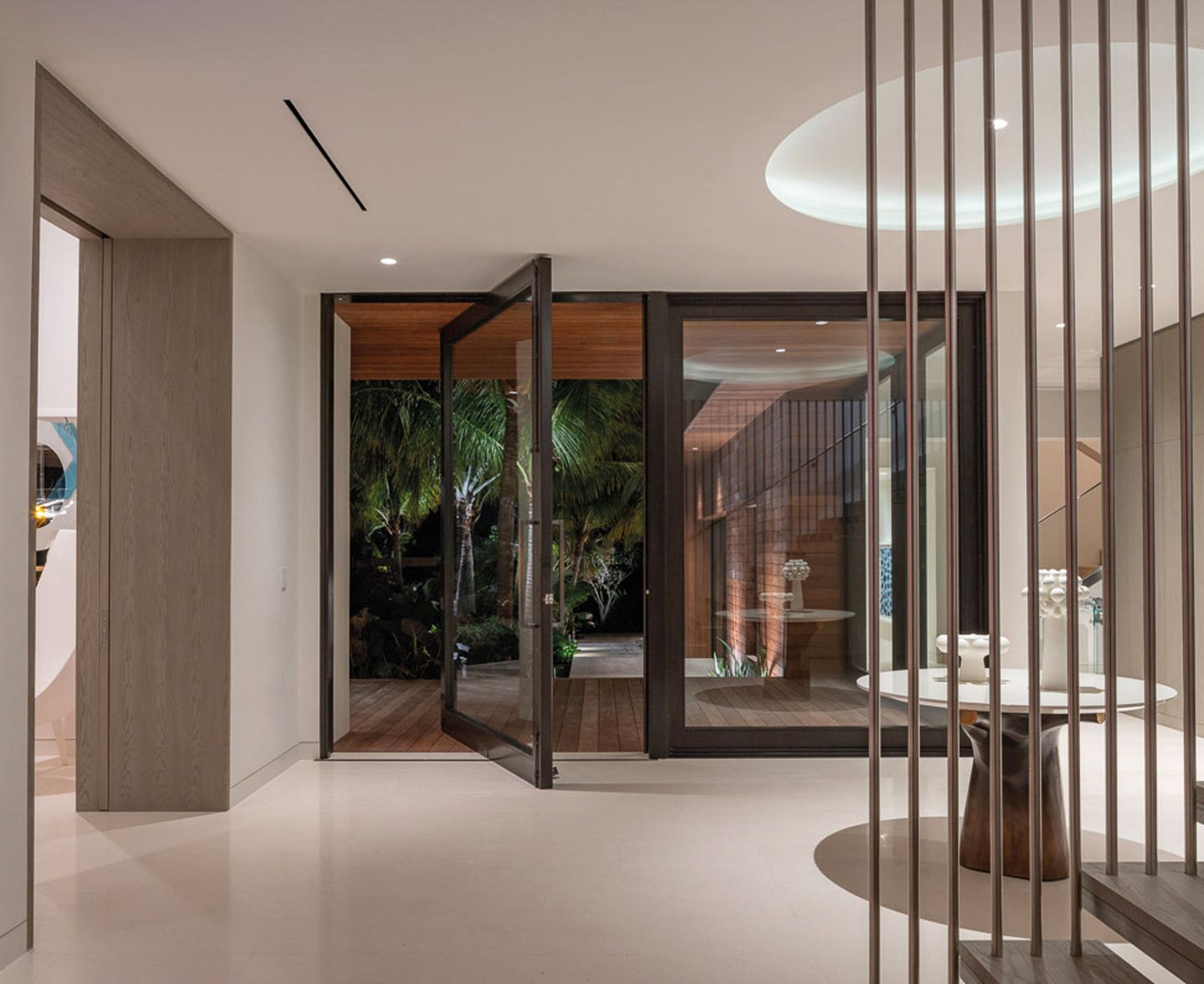 caoba-pivot-door-baker_s-bay.jpg