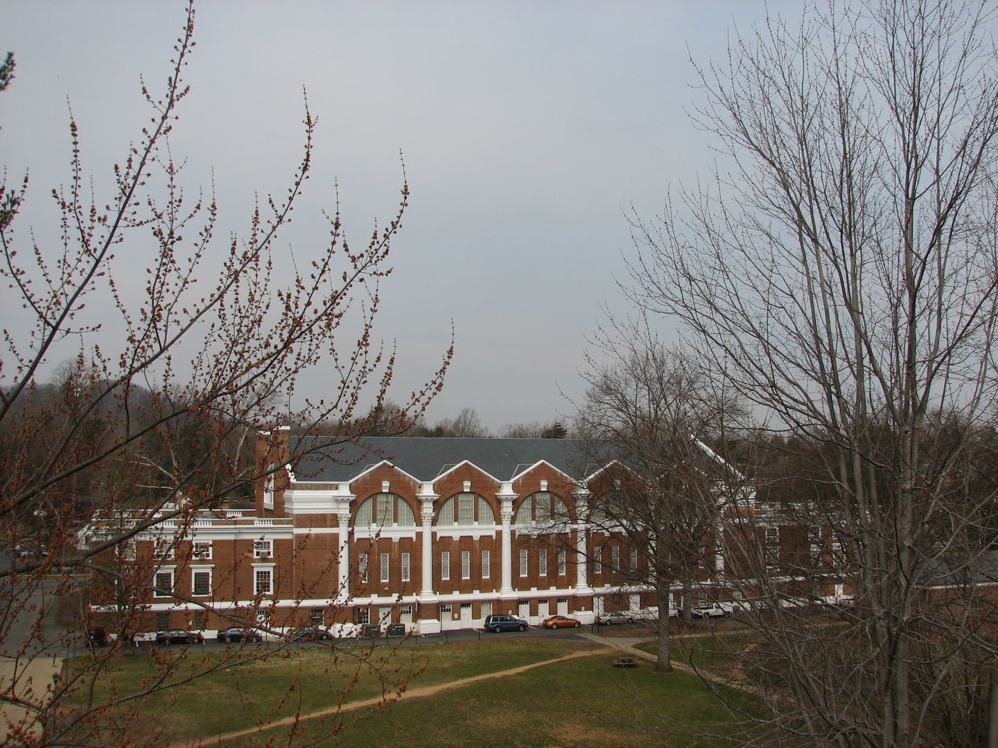3-memorial-gymnasium.jpg
